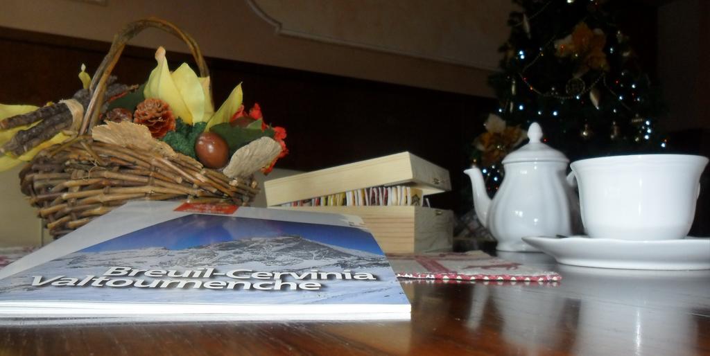 Hotel Dama Bianca Valtournenche Luaran gambar