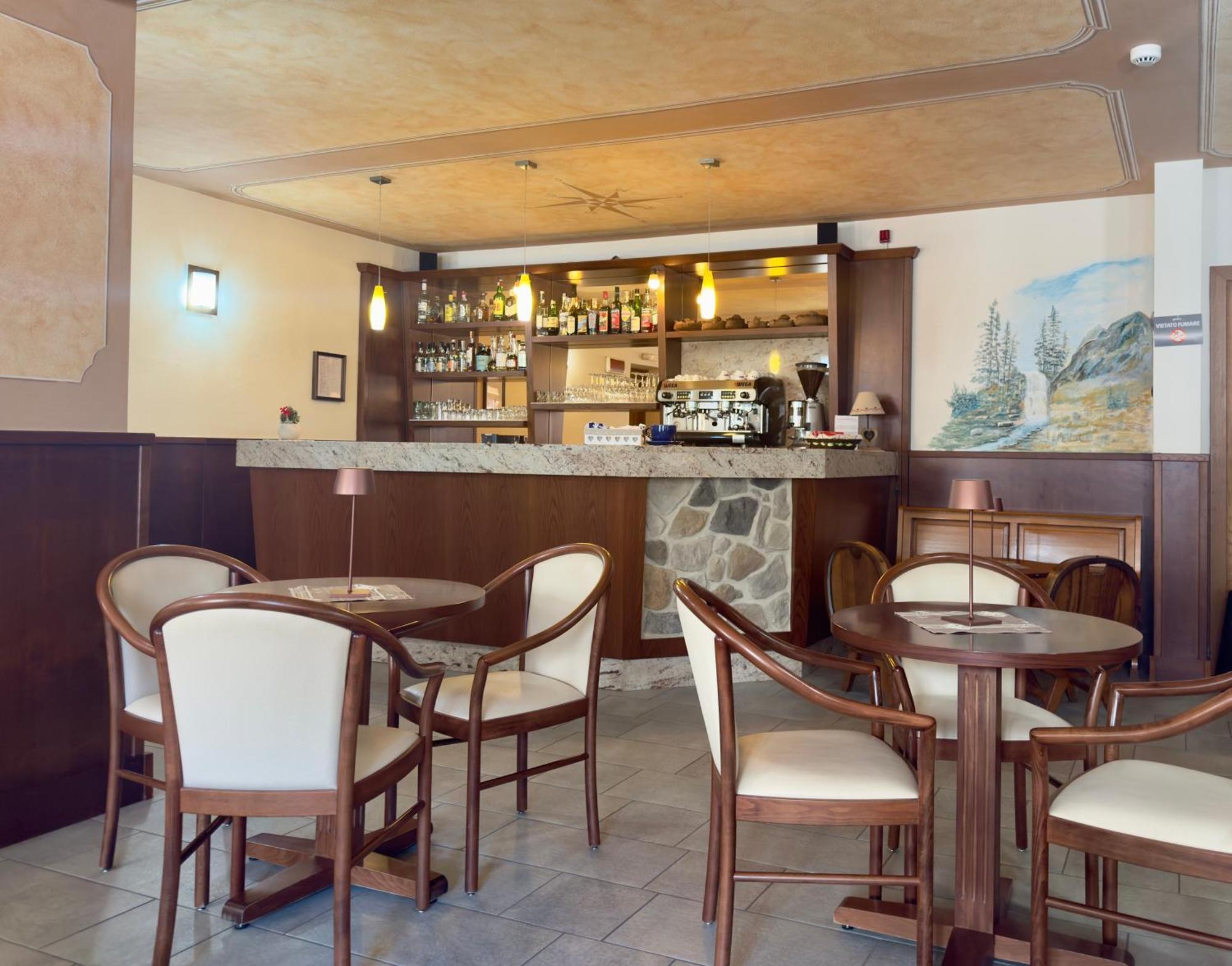 Hotel Dama Bianca Valtournenche Luaran gambar