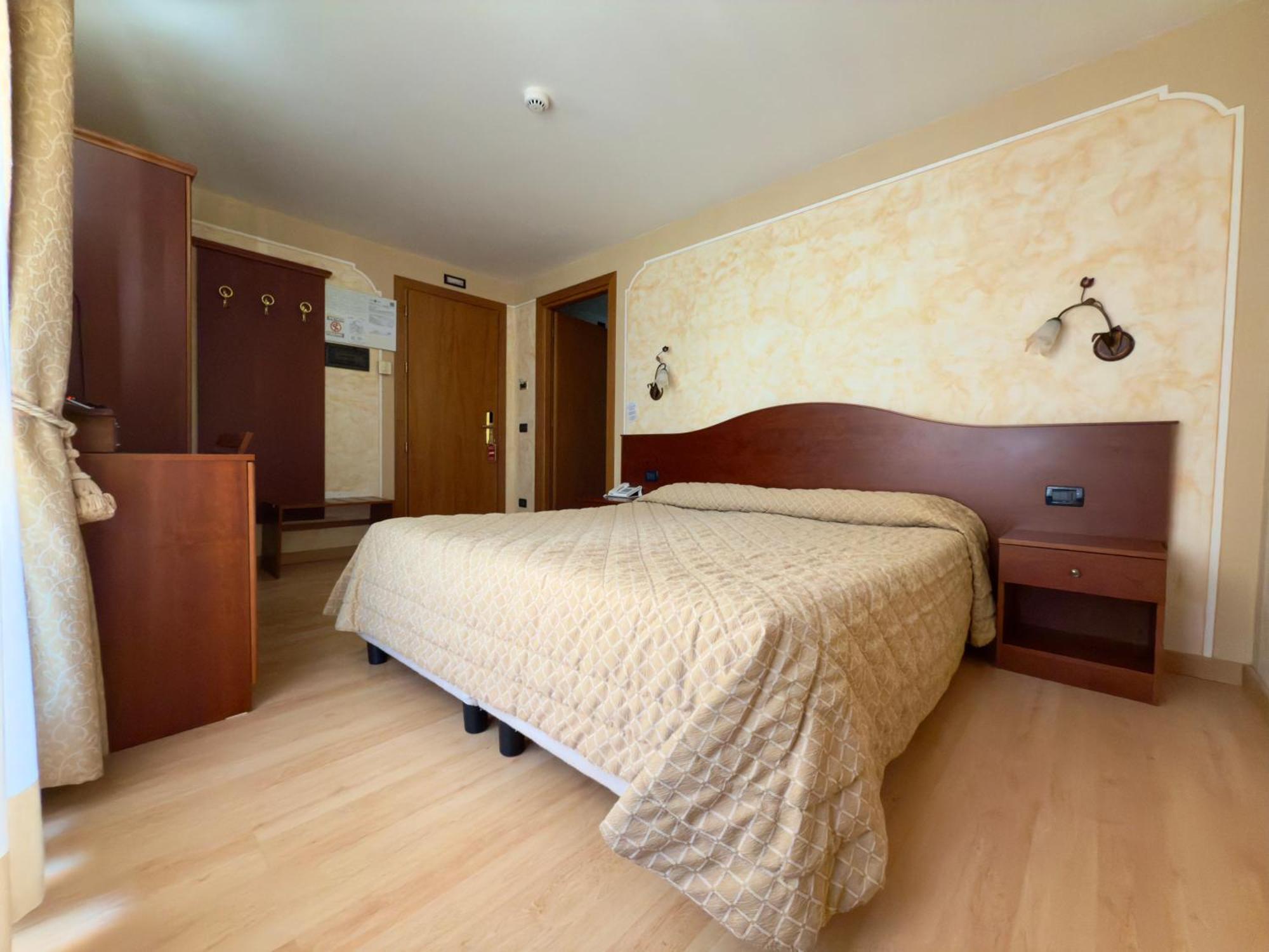 Hotel Dama Bianca Valtournenche Luaran gambar